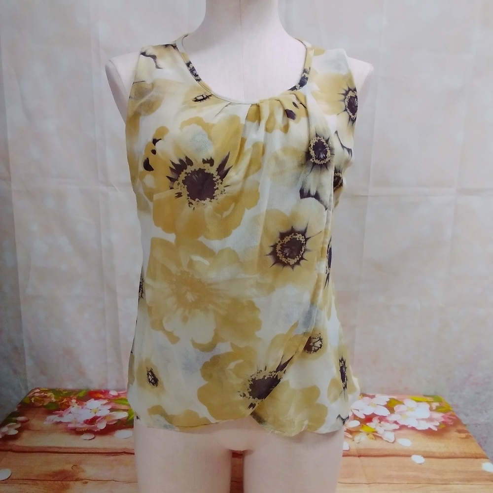 New York & Company Sleeveless Blouse 4562r